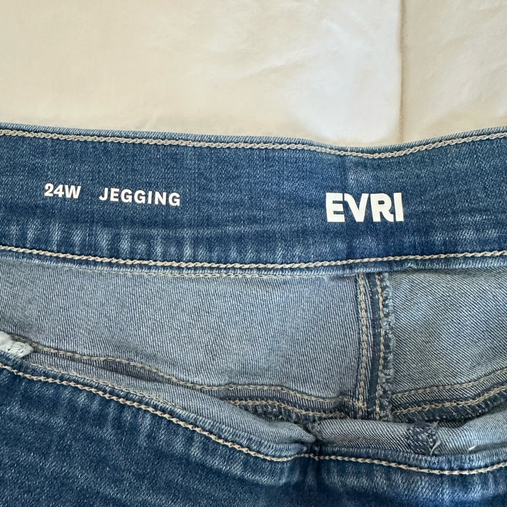 EVRI Women's Deep Blue Denim Jeggings women’s plus size 24W - Picture 4 of 8
